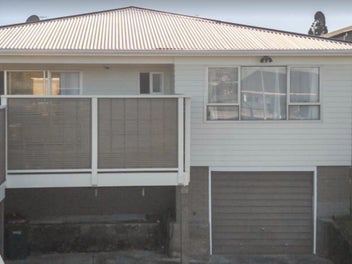 6 Andrew Road, Howick, Auckland