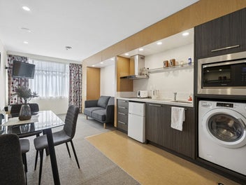 6C/35 Johnston St, Wellington Central, Wellington