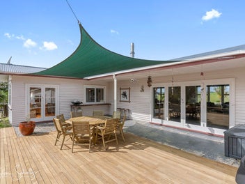 624 Golden Stairs Road, Mareretu, Maungaturoto