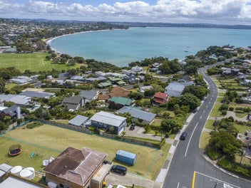 20 Melandra Road, Stanmore Bay, Whangaparāoa