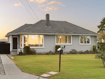 4 Robertson Place, Rukuhia, Hamilton