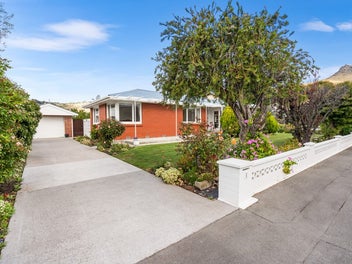 1 Scruttons Road, Heathcote Valley, Christchurch