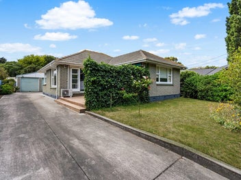 425 Linwood Avenue, Bromley, Christchurch