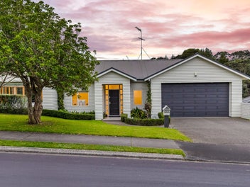 2 Widdison Place, Albany, Auckland