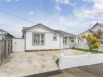 94 Endeavour Street, Lyall Bay, Wellington
