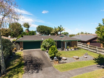 165 Walter Strevens Drive, Conifer Grove, Takanini