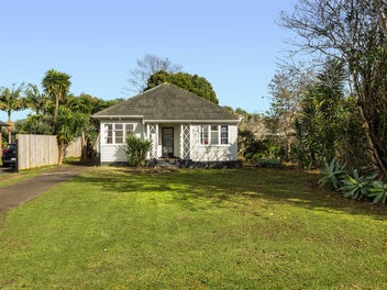 9 Harwood Street, Sandringham, Auckland