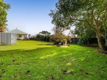 133 Brooklands Road, Brooklands, New Plymouth