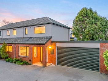 2/15 Coles Place, St Albans, Christchurch