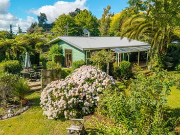 12 Mickell Road, Brooklyn, Motueka