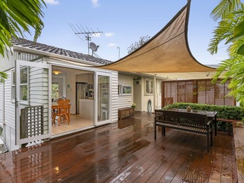 3 MacNay Way, Murrays Bay, Auckland