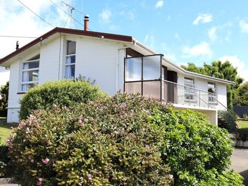 32 Stuart Street, Holmes Hill, Oamaru