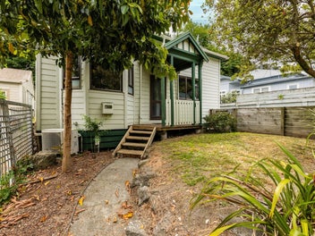 101 Shakespeare Road, Bluff Hill, Napier