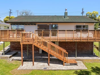 10 Weldene Avenue, Glenfield, Auckland