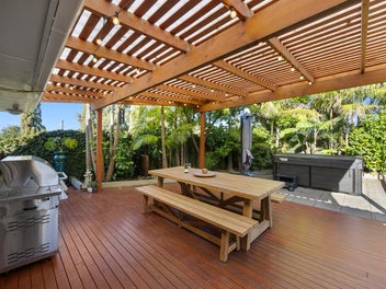 45 Botany Road, Botany Downs, Auckland