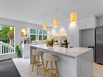 32A Sandown Road, Rothesay Bay, Auckland