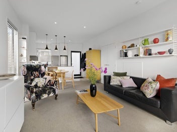 15/6 Oswald Crescent, Paparangi, Wellington