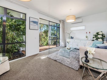 66/2 Armoy Drive, East Tamaki, Auckland
