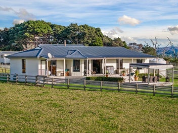818 Horseshoe Bush Road, Kaukapakapa