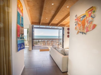 7 Aranoni Track, Clifton, Christchurch