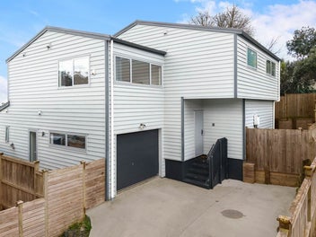 4 Kearney Place, Massey, Auckland