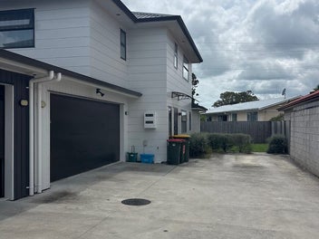 2B Yorkshire Road, Silverdale, Hamilton