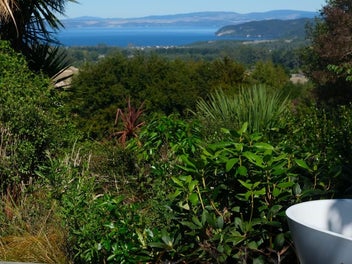 12 Hepina Heights, Kinloch, Taupō