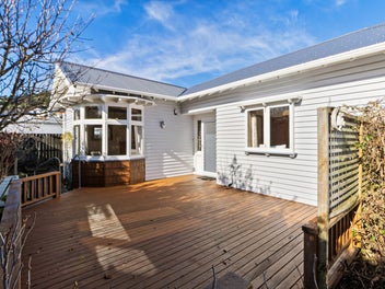 297 The Parade, Island Bay, Wellington