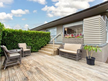 2/24 Clifton Road, Hauraki, Auckland