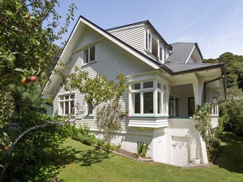 28 Kotari Road, Days Bay, Lower Hutt