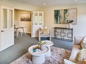 7 Bank Road, Northland, Wellington