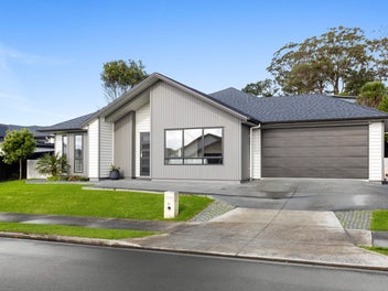 61 Symes Drive, Red Beach, Red Beach