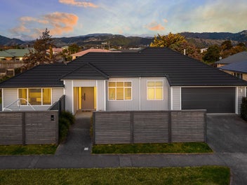 155 Guildford Drive, Paraparaumu Beach, Paraparaumu