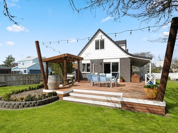 15 Woodland Drive, Flagstaff, Hamilton