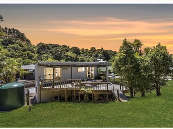 11 Donald Place, Stillwater, Silverdale