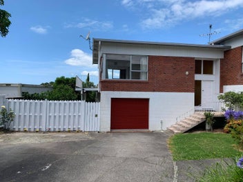 3/83 Sylvan Avenue, Northcote, Auckland