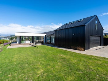 4 Okahau Terrace, Warrington, Waikouaiti