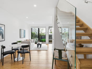 2/4 Glen Atkinson Street, St Heliers, Auckland