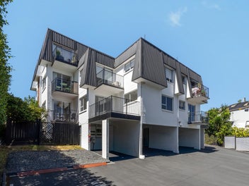 11/24A Hamilton Road, Herne Bay, Auckland