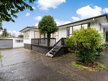 128 Cobham Crescent, Kelston, Auckland