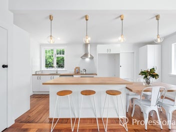 1-2/6 Pohutukawa Street, Woburn, Lower Hutt