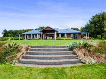 111 Hurworth Road, Hurworth, New Plymouth