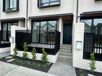 11B Windlass Street, Long Bay, Auckland