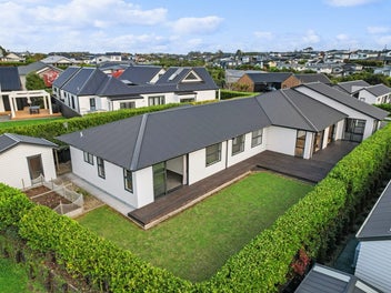 78 Riverhead Point Drive, Riverhead, Riverhead