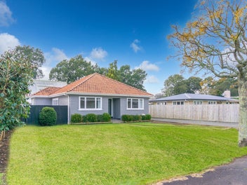 28 Walsh Street, Forest Lake, Hamilton