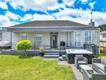 1/22 Duke Street, Papakura, Auckland