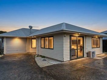 1/25 Oratu Place, Manurewa, Auckland