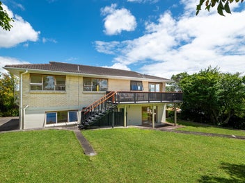 254A East Coast Road, Forrest Hill, Auckland
