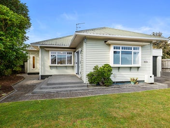 195 Carrington Street, Lower Vogeltown, New Plymouth