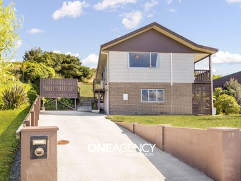 12 Chapel Street, Takapuwahia, Porirua